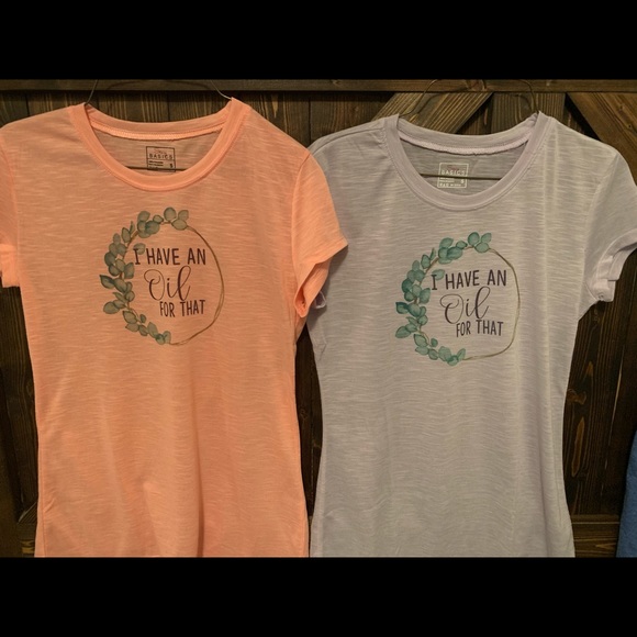 I’ve got an oil for that t-shirt - Picture 2 of 3